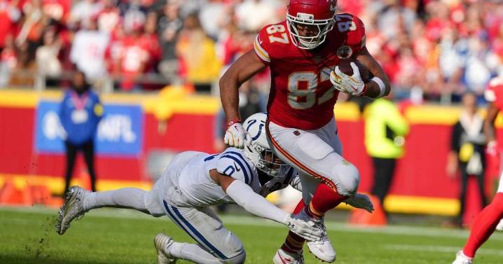 Chiefs overcame bad calls on Travis Kelce and Jawaan Taylor to salvage their season