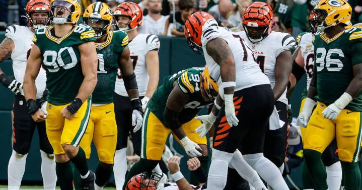 Lukas Van Ness returns to practice, listed as questionable for Packers’ matchup with Giants