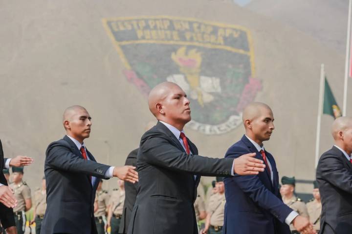 Cadetes de la PNP y FF. AA apoyarán tareas de comandos mientras dure estado de emergencia