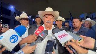 Levantan campesinos bloqueos; logran cambios a Ley de Aguas