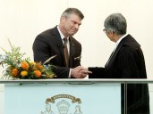 Two Better Edmonton councillors drop label as party decides to carry on