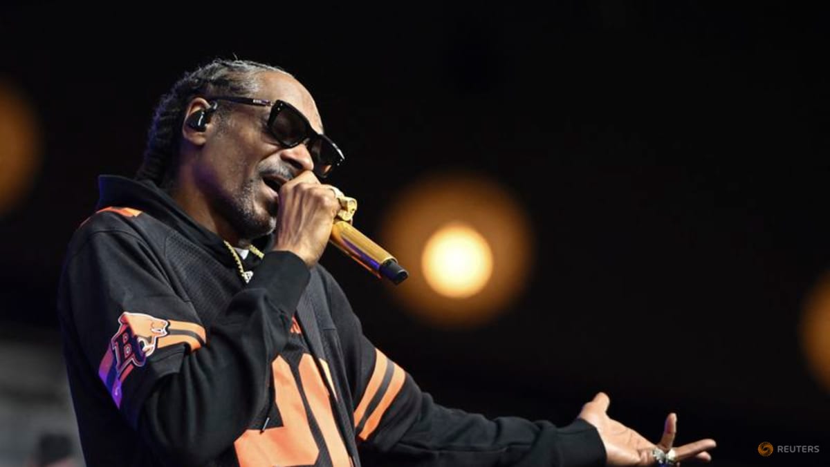 US rapper Snoop Dogg tells Celtic to 'bring Ange back'