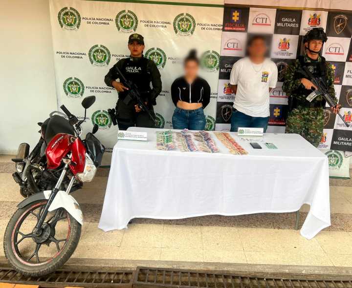 El Gaula detuvo a dos extorsionistas que intimidaban a comerciantes del Huila