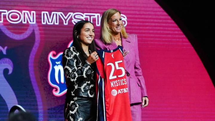 Kentucky's Georgia Amoore selected 6th overall in WNBA Draft