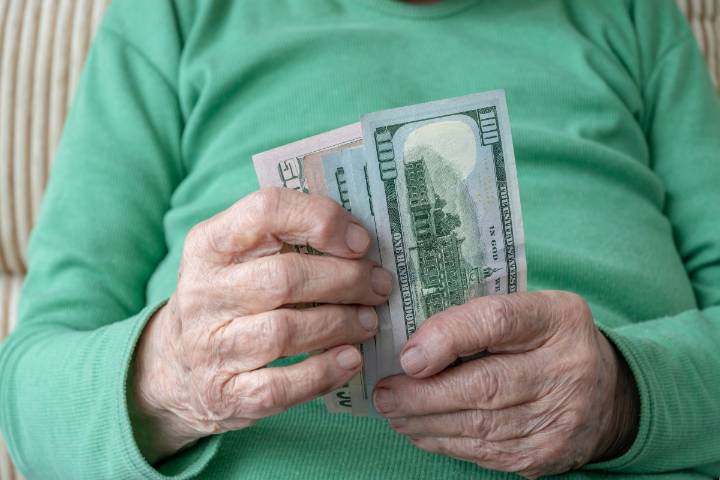 Algunos beneficiarios del Seguro Social recibirán el aumento del COLA antes de 2026