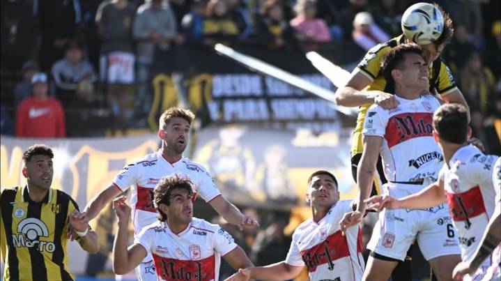 Deportivo Madryn le gana a Morón en el partido que define al segundo finalista del reducido de la Primera Nacional