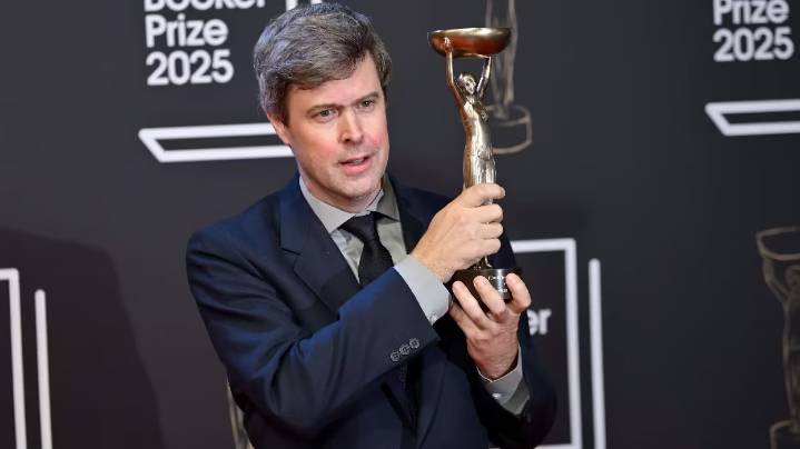 David Szalay wins 2025 Booker Prize for ‘Flesh’