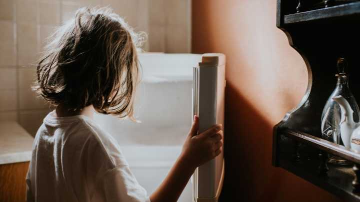 Cáritas alerta de que la exclusión social severa afecta a 4,3 millones de personas y un tercio son menores