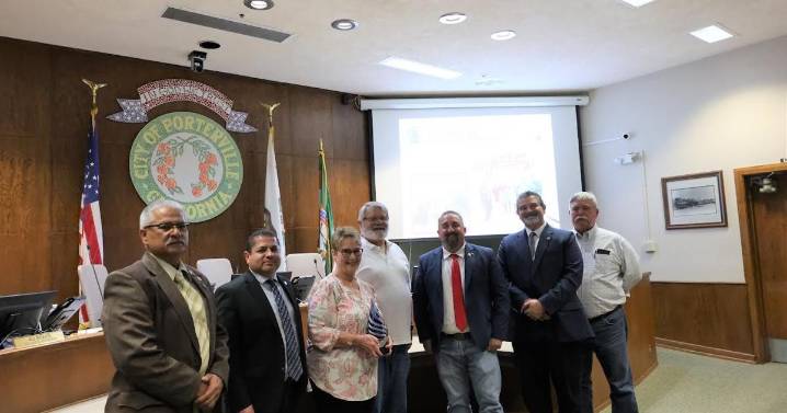 Council recognizes firefighter, Calico Mermaid