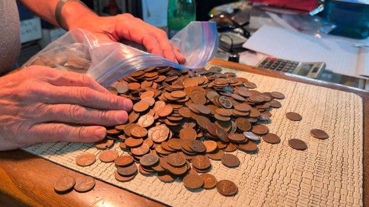Coin shop sees price surge as penny production ends