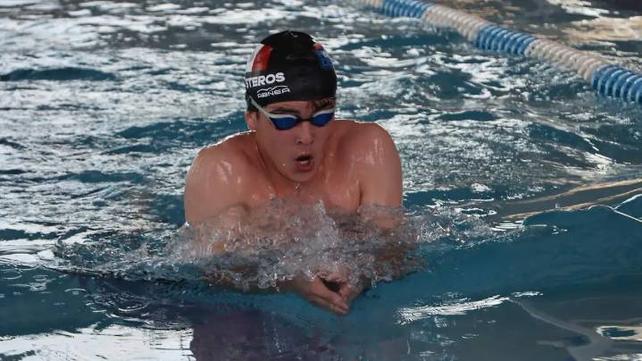 Nadador Ballesteros logra seis nuevas medallas