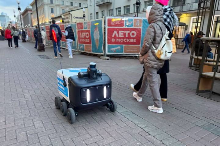 De la mano de la tecnología: los robots cambian la forma de entregar pedidos en Rusia