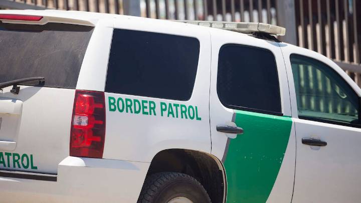 Border Patrol Secretly Detaining Drivers For 'Suspicious' Patterns: Report