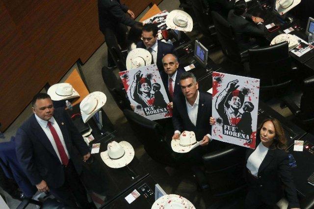 Cámara de Diputados homenajea a Carlos Manzo, alcalde asesinado en Michoacán