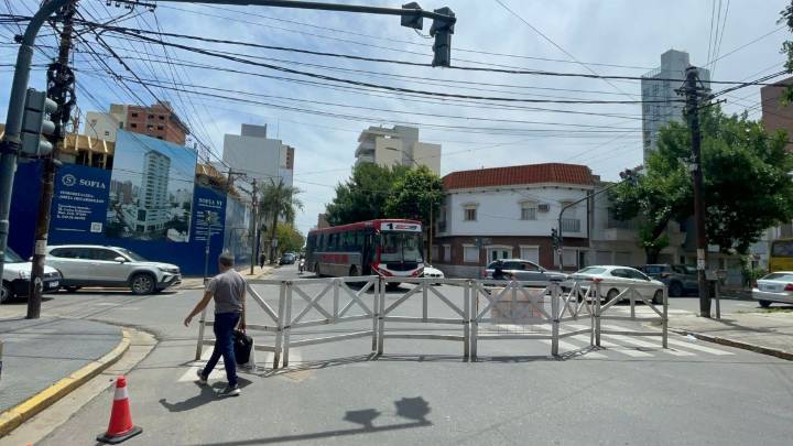 Tránsito interrumpido en Santa Fe por trabajos de Aguas Santafesinas: calles y zonas