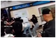Pelea campal entre mujeres en el Metro CDMX; usuarios corean “dale, dale, dale, no pierdas el tino…”