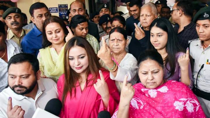 What Is Behind Lalu Yadav's Pari-War: After Tej Pratap, It's Tejashwi's Sisters Turn Now