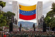 Maduro llama a venezolanos a crecerse y no fallar en esta coyuntura (+Fotos)