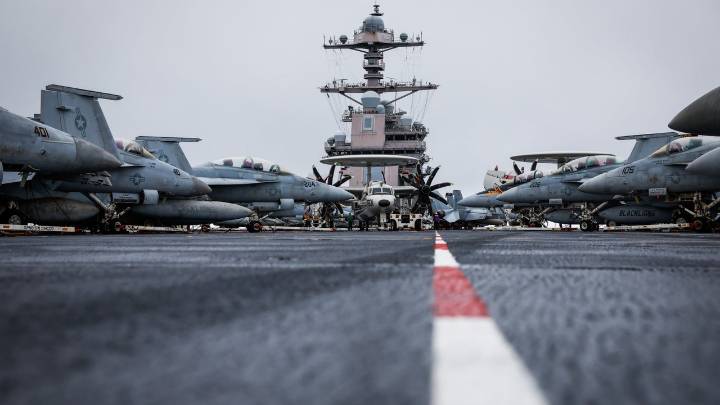 "Estados Unidos dice 'esta es nuestra zona'": experto en temas de seguridad y asuntos militares sobre llegada de portaviones USS Gerald R. Ford al Caribe