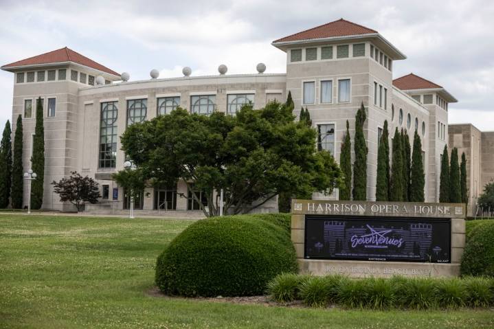 Letters for Nov. 12: Virginia Opera ‘lifts spirits’ of local federal workers