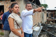 Gobierno departamental entregó ayudas humanitarias por incendio a familias damnificadas en el Distrito de Tumaco