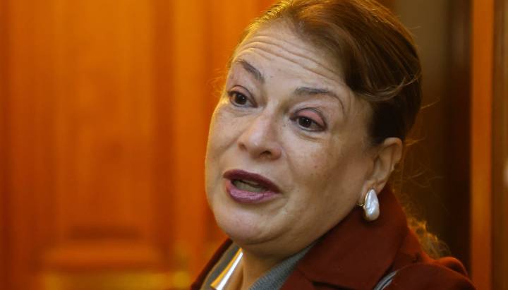 Formalizan a pareja de la exministra Vivanco y a otros dos abogados por soborno y otros delitos en el caso «Muñeca Bielorrusa»