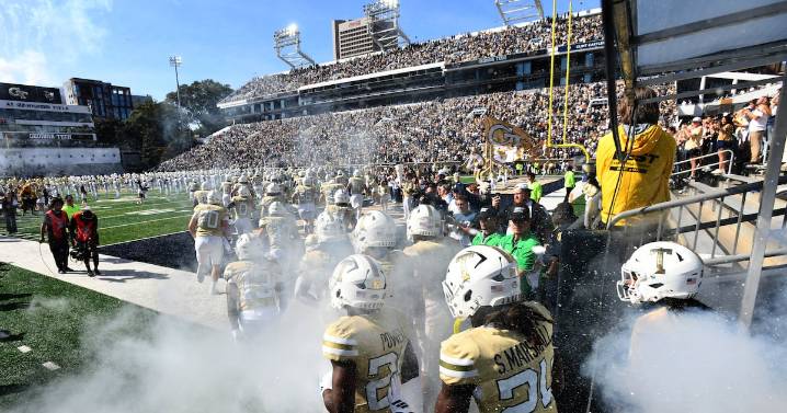 Georgia Tech debuts at No. 17 in first College Football Playoff rankings