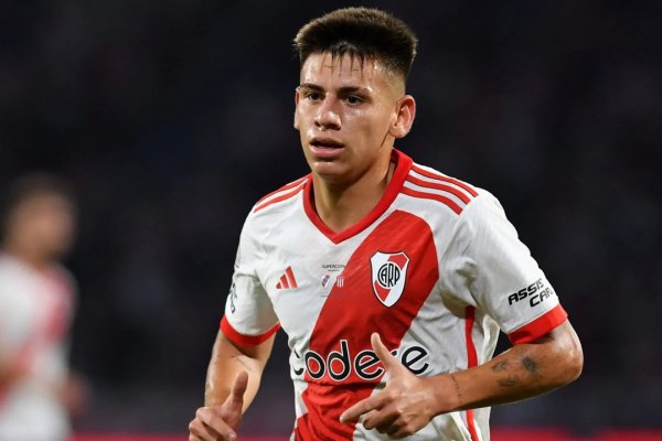 ¿Echeverri vuelve a River? Los hinchas reaccionaron al bombazo desde Europa