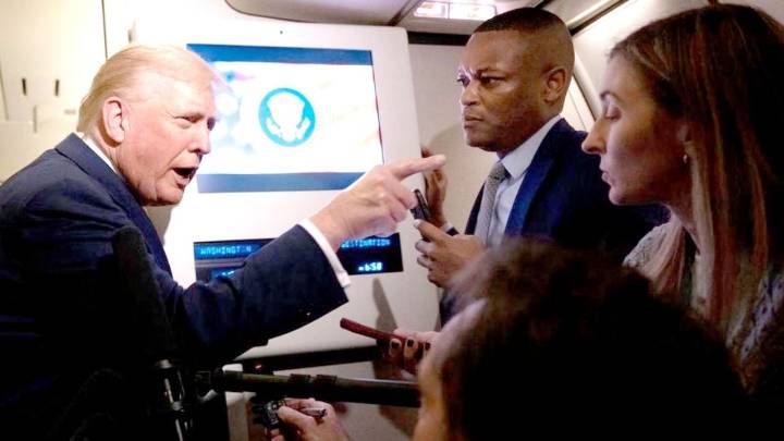 'Silencio, cerdita': Trump insulta a reportera al cuestionarlo por los archivos de Jeffrey Epstein