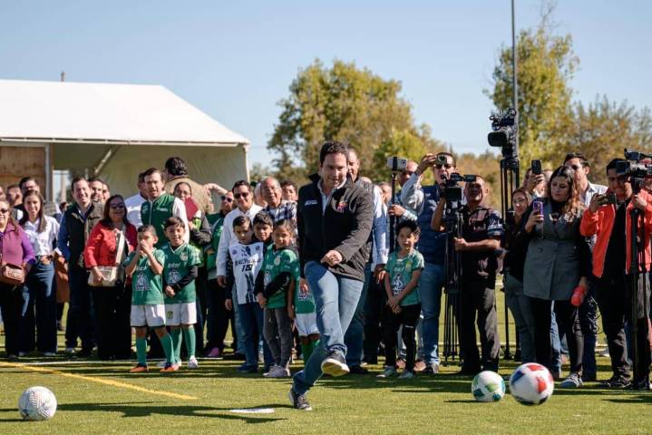 Saltillo: Entregan rehabilitación del parque Carlos R. González; invierten más de 35 mdp en espacios deportivos