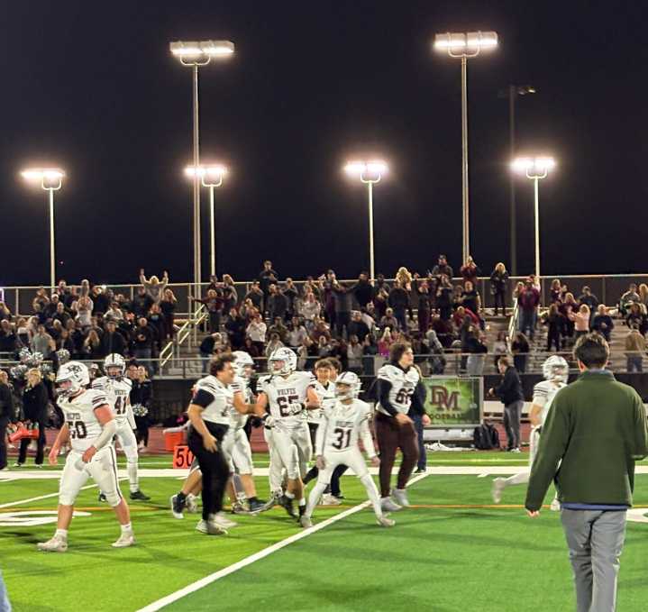 Desert Mountain stuns defending 5A football champs in Goodyear