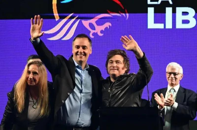 Manuel Adorni asume como nuevo jefe de Gabinete tras la renuncia de Guillermo Francos