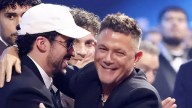 Alejandro Sanz gana 'Grabación del Año' en los Latin Grammy 2025 y bromea con Bad Bunny: "Te lo robé"