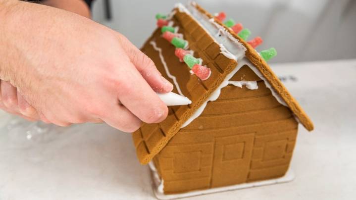 Gingerbread house creators invited to Newburgh contest