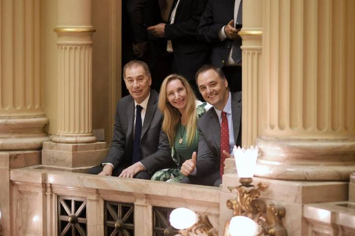 Cortocircuito en el Senado. Sorpresiva pelea entre Villarruel y Karina Milei por el palco en el recinto