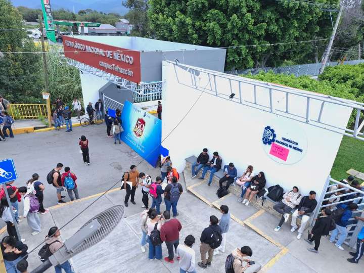Tecnm dejó plantados a estudiantes del ITT, lo que llevó a la toma de vialidades por parte de los alumnos