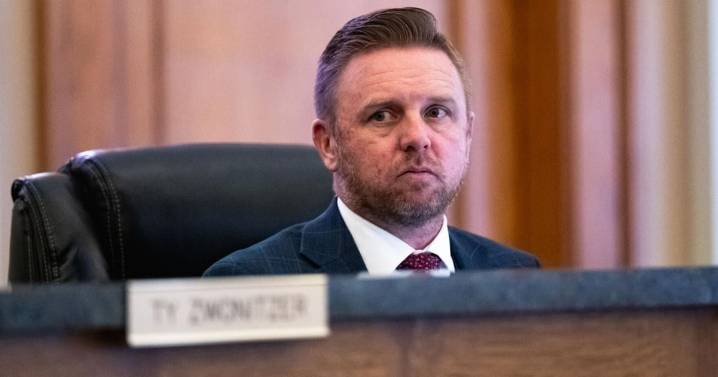 Commissioners approve Happy Jack Road wedding venue's retail liquor license despite concerns