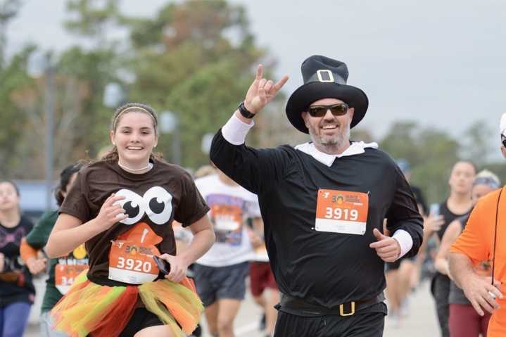 Run Thru the Woods, live music: 5 ...