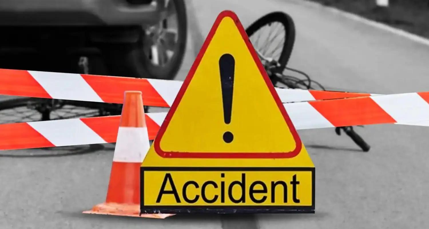 Four morning walkers injured as bus hits them in Odisha’s Jajpur