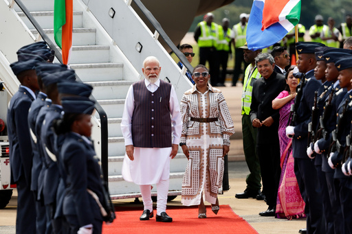 Leaders arrive for a first African G20 summit overshadowed by a rift between the host and the US