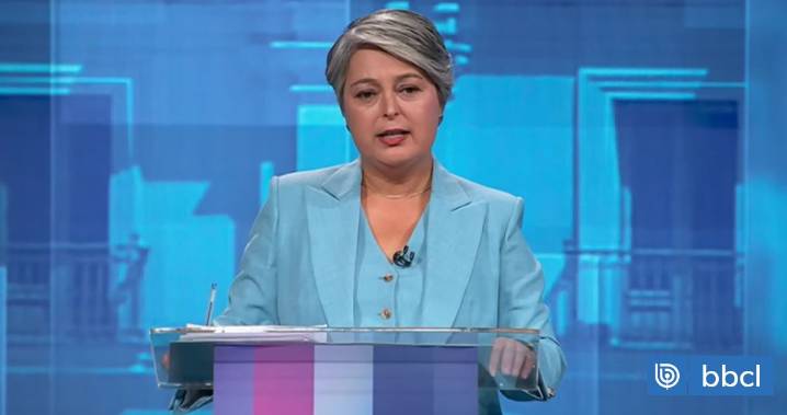 "Hoy se financian bots": Jara pide transparentar dinero de las AFP y lanza dardo a asesor de Kast