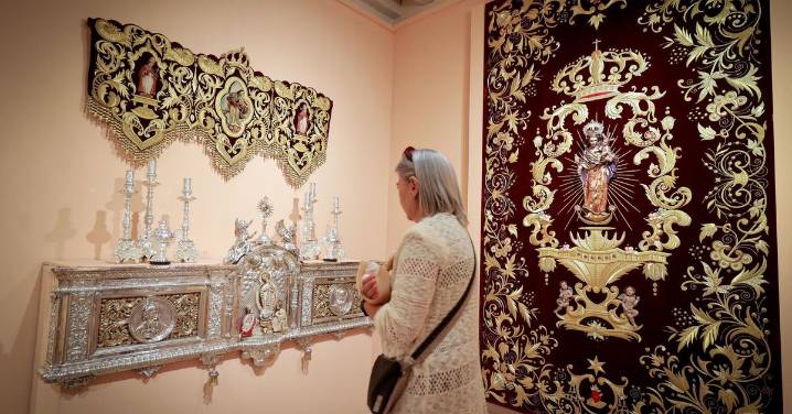 Una exposición repasa los 75 años de vida de la Virgen del Buen Fin