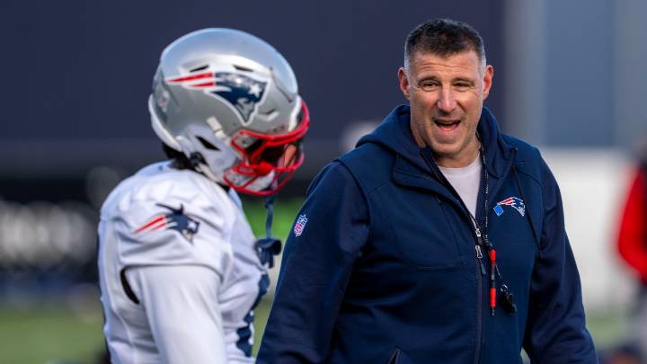 Live updates: Patriots set sail on Bucs looking for seventh straight