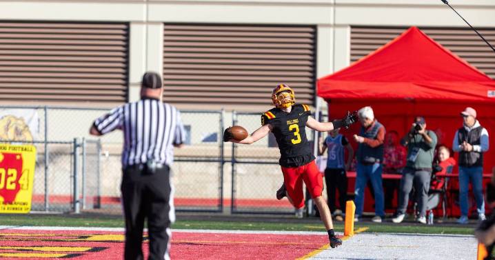 Taking a look at the IHSA state semifinal football matchups in the Kane County Chronicle area