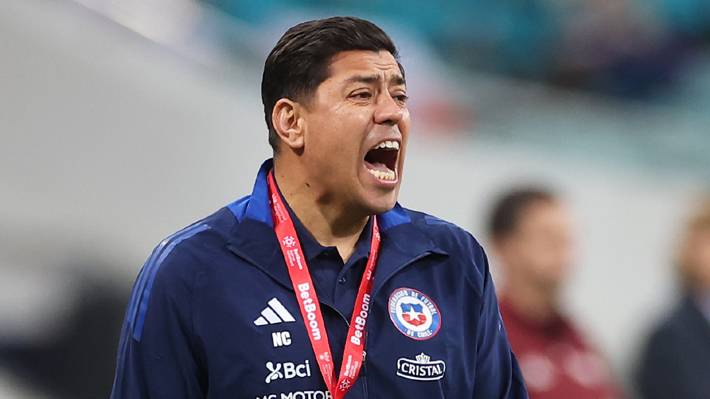 "A veces uno se replantea si está en el lugar correcto": Córdova arremete contra las "mentiras" en su contra y responde si ha "tambaleado"