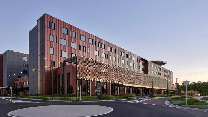 Man dies in workplace incident at construction site in Tarro, NSW