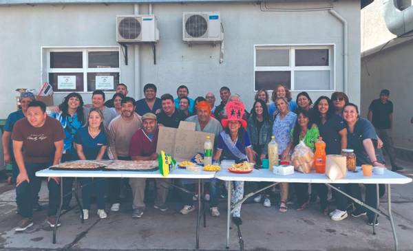 El Hospital Zonal de Trelew despidió a dos de sus trabajadores que inician su jubilación