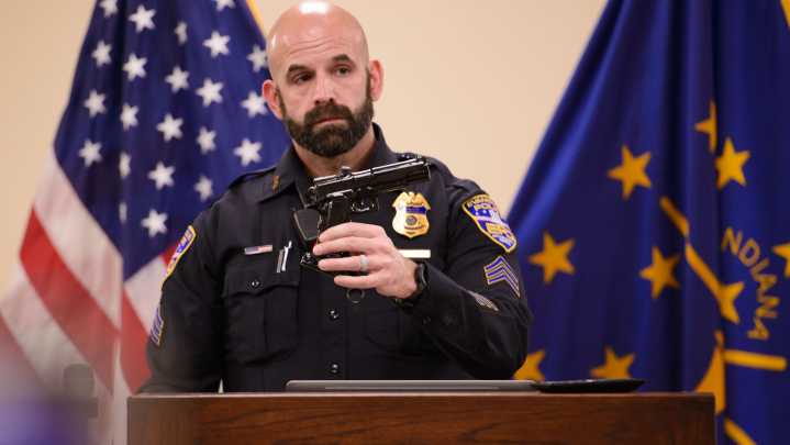 Officials: Man shot by Evansville officer held fake gun