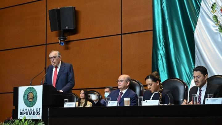 Secretario de Salud reporta un 96% de abasto de medicamentos en el país