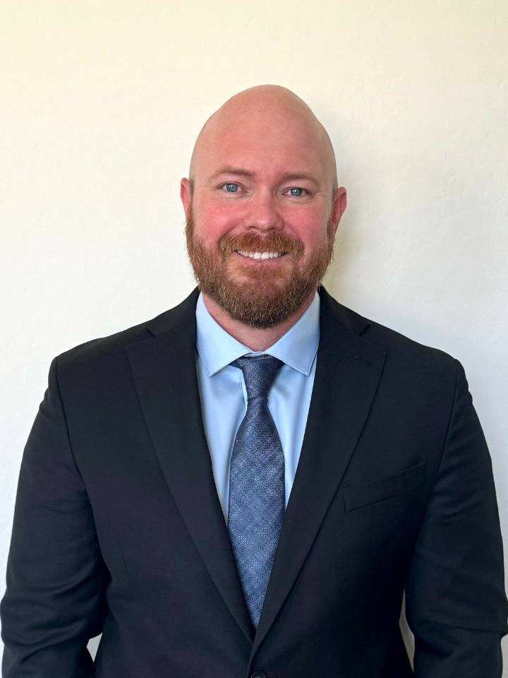 Surprise veteran goes from rockets to real estate